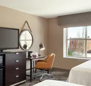 Hampton Inn Portland Downtown - Waterfront hotel detail image 7