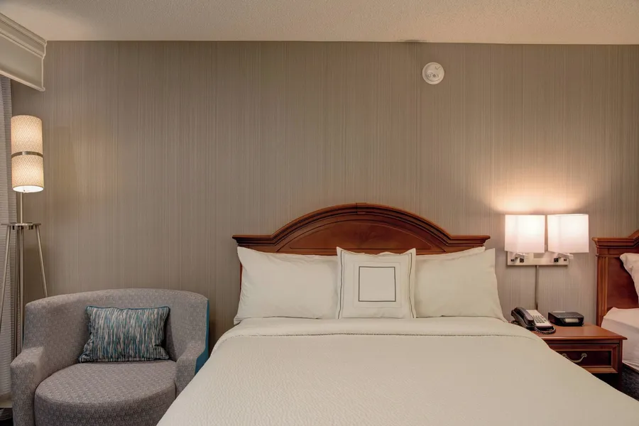 Courtyard by Marriott Chapel Hill hotel detail image 6