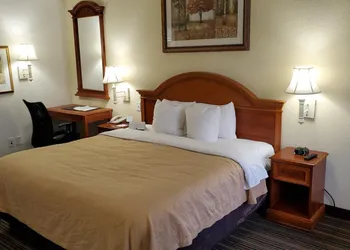Quality Inn & Suites Biltmore East hotel thumbnail 6