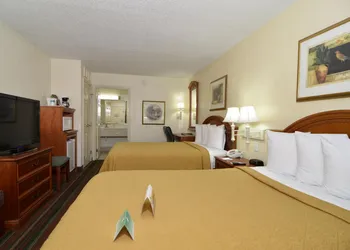 Quality Inn & Suites Biltmore East hotel thumbnail 7