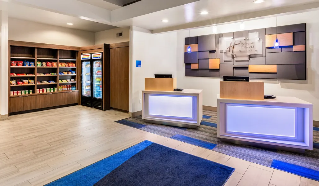 Holiday Inn Express & Suites Oroville Lake by IHG hotel detail image 6