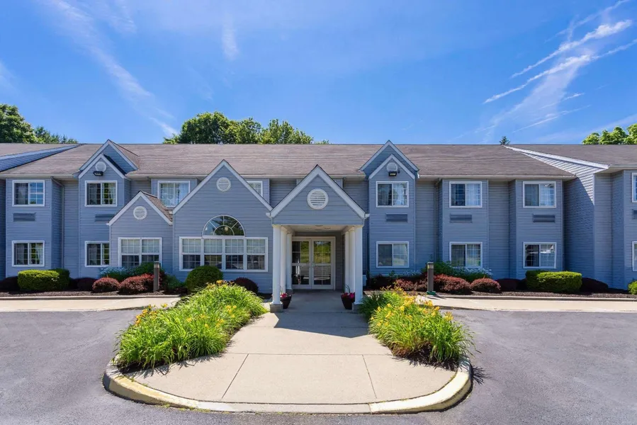 Microtel Inn & Suites by Wyndham Bethel/Danbury hotel detail image 2