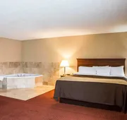 Quality Inn Springboro West hotel detail image 3