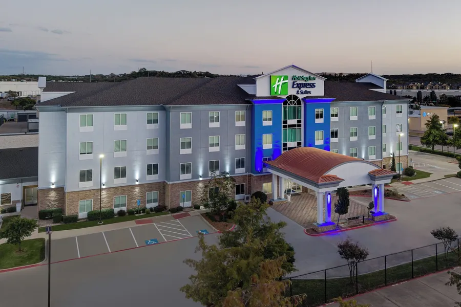 Holiday Inn Express Hotel & Suites DALLAS WEST by IHG hotel detail image 6