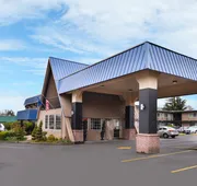 University Inn & Suites hotel detail image 3