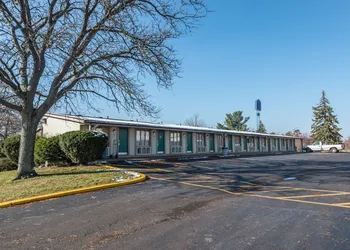 OYO Hotel Wadsworth OH I-76 hotel thumbnail 2