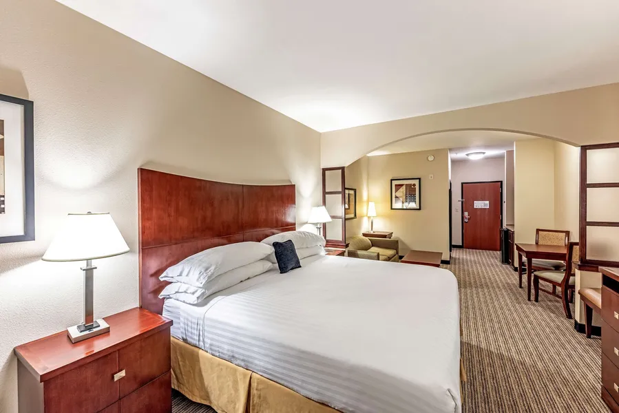 Red Lion Inn & Suites Mineral Wells hotel detail image 6