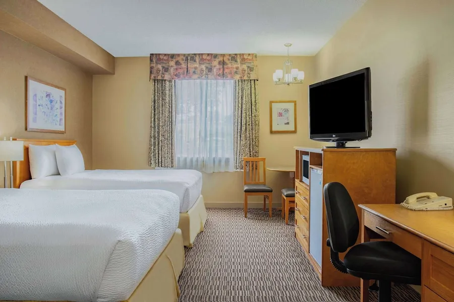 Days Inn & Suites by Wyndham West Edmonton hotel detail image 6