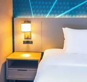 Comfort Suites London hotel detail image 3