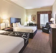 La Quinta Inn & Suites by Wyndham Waxahachie hotel detail image 7