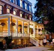 Saratoga Arms hotel detail image 3
