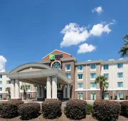 Holiday Inn Express Hotel & Suites Florence I-95 at Hwy 327 by IHG hotel detail image 4