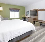 Holiday Inn Express & Suites Denton North by IHG hotel detail image 7