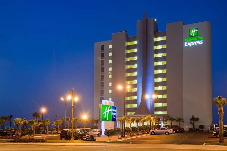 Holiday Inn Express & Suites Oceanfront by IHG hotel detail image 2