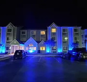 Microtel Inn & Suites by Wyndham Zephyrhills hotel detail image 4