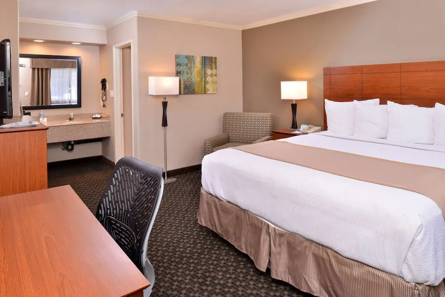Best Western Oxnard Inn hotel detail image 6