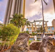 Hyatt Regency Waikiki Beach Resort & Spa hotel detail image 5