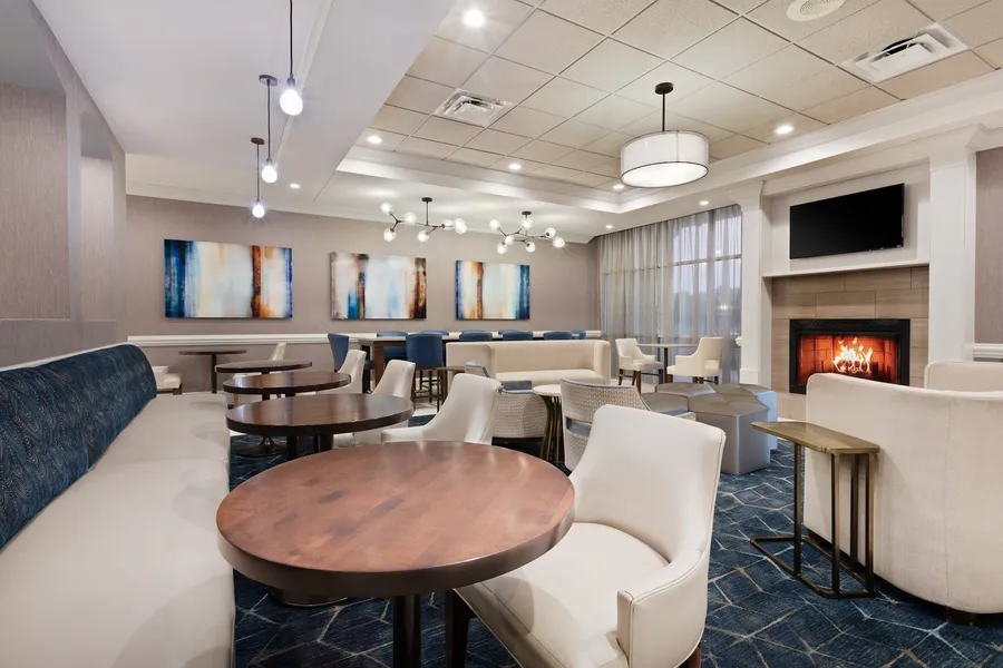 Holiday Inn Conference Center - Valdosta by IHG hotel detail image 2