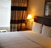 Lamplighter Inn & Suites - South hotel detail image 7