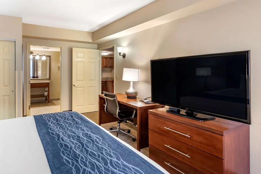 Comfort Inn & Suites Virginia Beach - Norfolk Airport hotel detail image 6