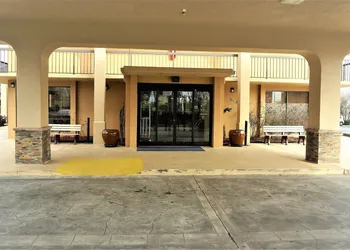 Howard Johnson by Wyndham Greensboro Near the Coliseum hotel thumbnail 2