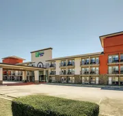 Holiday Inn Express Hotel & Suites Branson 76 Central by IHG hotel detail image 3