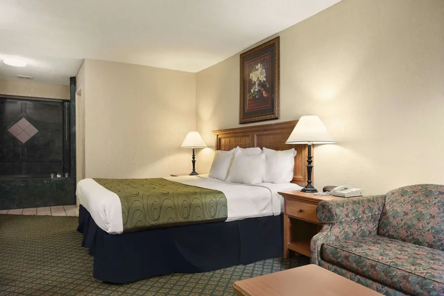 Days Inn & Suites by Wyndham Stuttgart hotel detail image 6