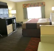 Quality Inn & Suites Benton Harbor - St. Joseph hotel detail image 4