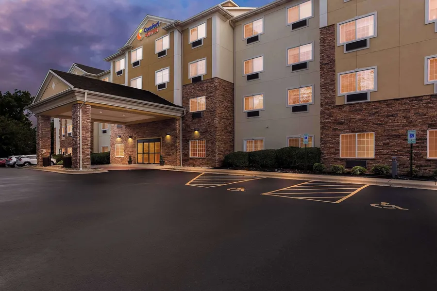 Comfort Suites Grayslake near Libertyville North hotel detail image 6