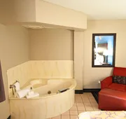 Baymont by Wyndham Marshalltown hotel detail image 3