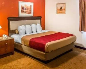Economy Inn & Suites hotel detail image 6
