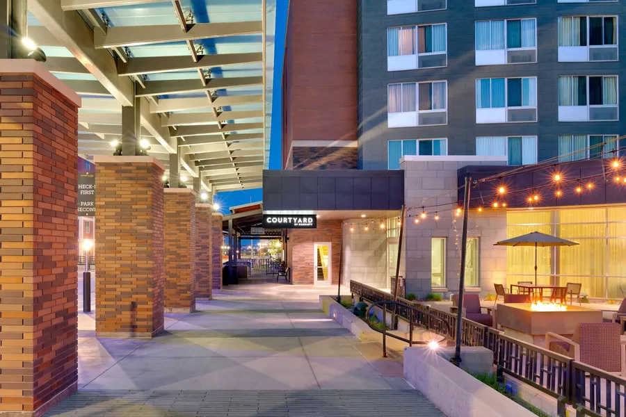 Courtyard by Marriott Lincoln Downtown hotel detail image 2