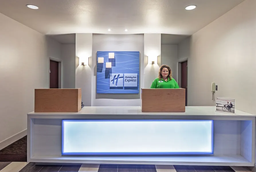 Holiday Inn Express & Suites Shreveport South Park Plaza by IHG hotel detail image 6