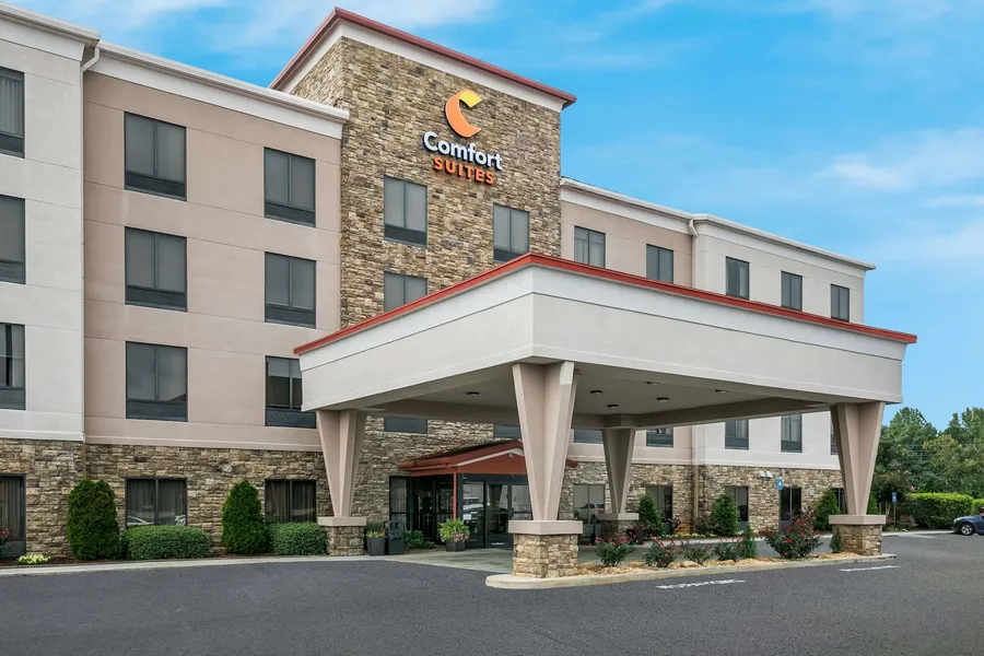 Comfort Suites Commerce hotel detail image 2