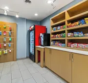 Holiday Inn Express and Suites Fairmont by IHG hotel detail image 5