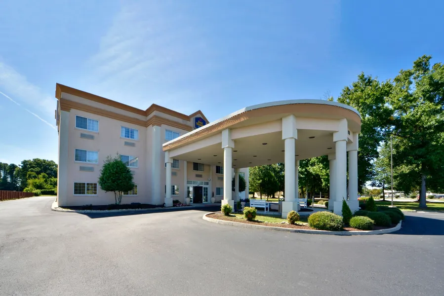 Best Western Plus Newport News Inn & Suites hotel detail image 2