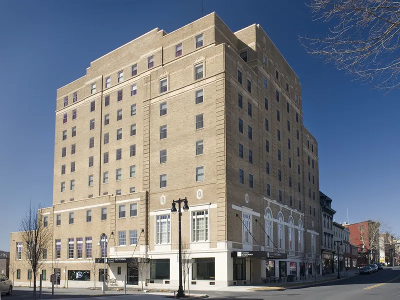 Grand Eastonian Hotel & Suites hotel detail image 2