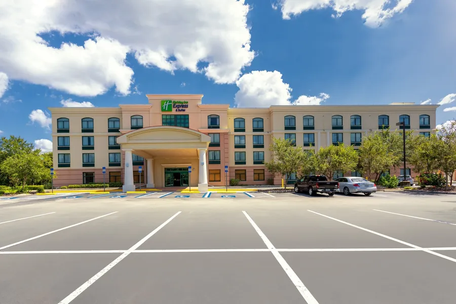 Holiday Inn Express & Suites Bradenton East-Lakewood Ranch by IHG hotel detail image 6
