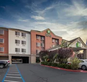 Holiday Inn Express Castro Valley - I-580 by IHG hotel detail image 5