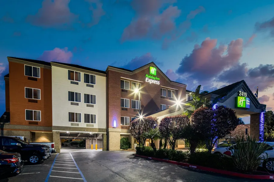 Holiday Inn Express Castro Valley - I-580 by IHG hotel detail image 6