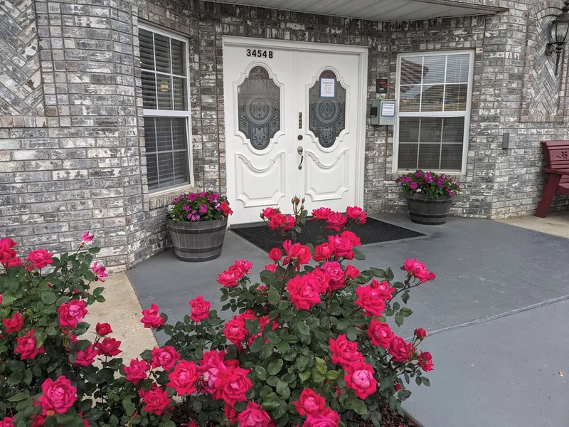 Dutton Inn hotel detail image 6
