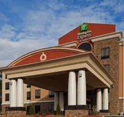 Holiday Inn Express Hotel & Suites Fulton by IHG hotel detail image 3