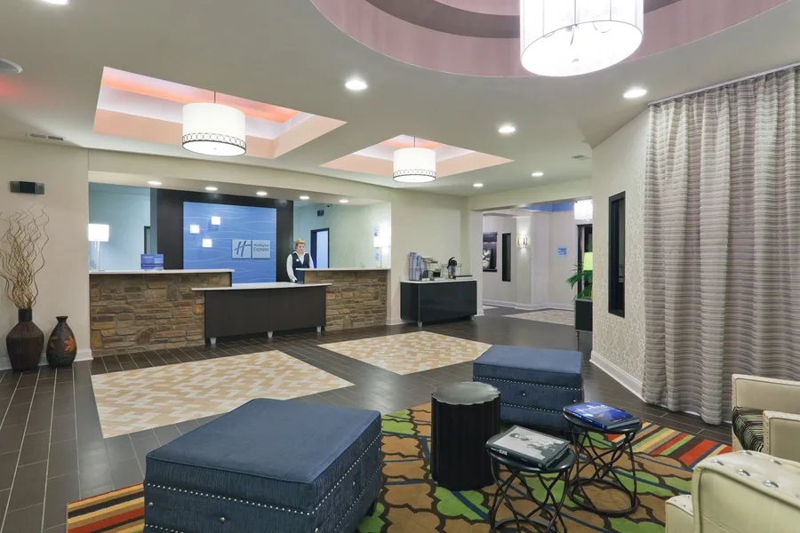 Holiday Inn Express Hotel & Suites Fulton by IHG hotel detail image 6
