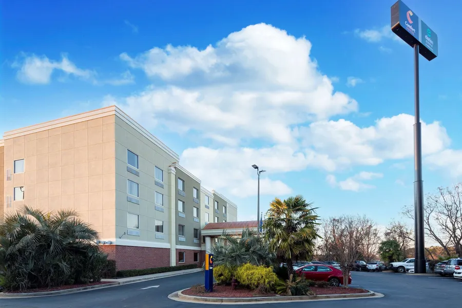 Comfort Suites Forsyth near I-75 hotel detail image 6