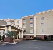 Comfort Suites Forsyth near I-75 hotel detail image 7