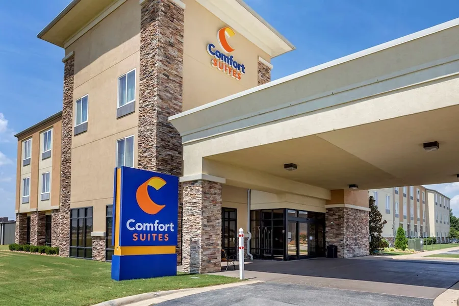 Comfort Suites Jonesboro University Area hotel detail image 2