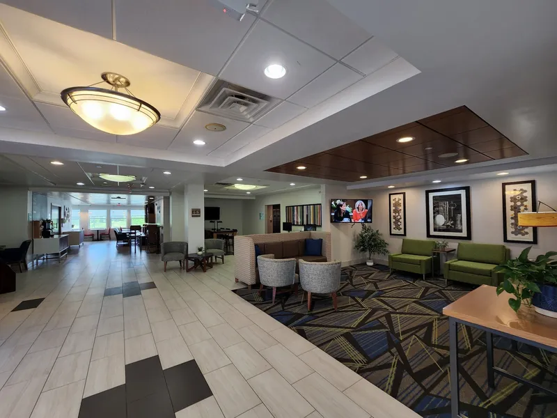 Holiday Inn Express & Suites Rochester by IHG hotel detail image 6