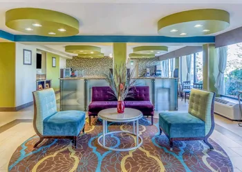Oakland Airport Arena Hotel hotel thumbnail 2