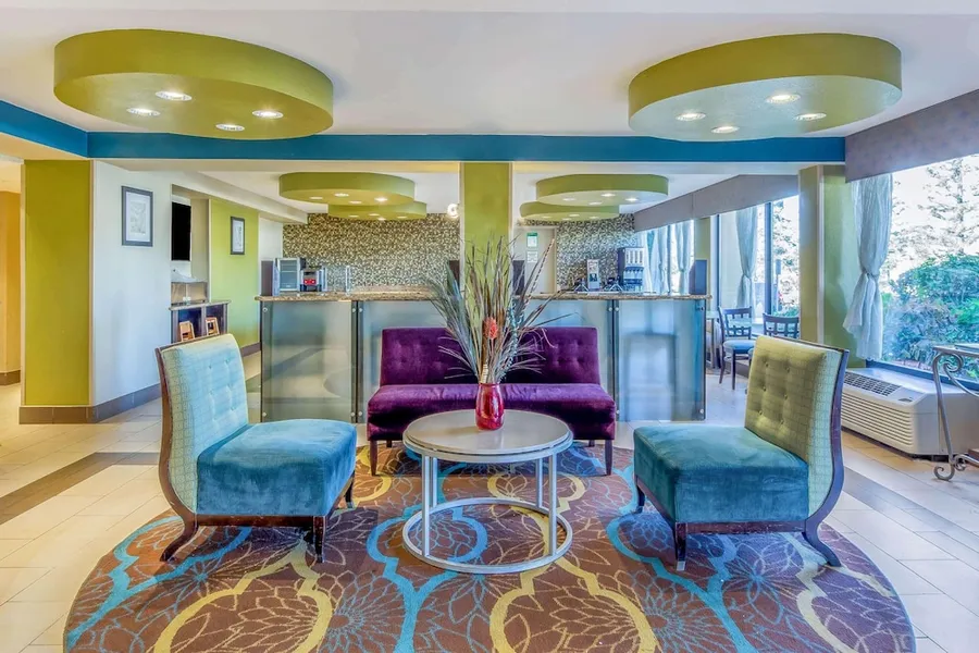Oakland Airport Arena Hotel hotel detail image 2
