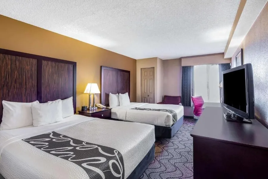 Oakland Airport Arena Hotel hotel detail image 6